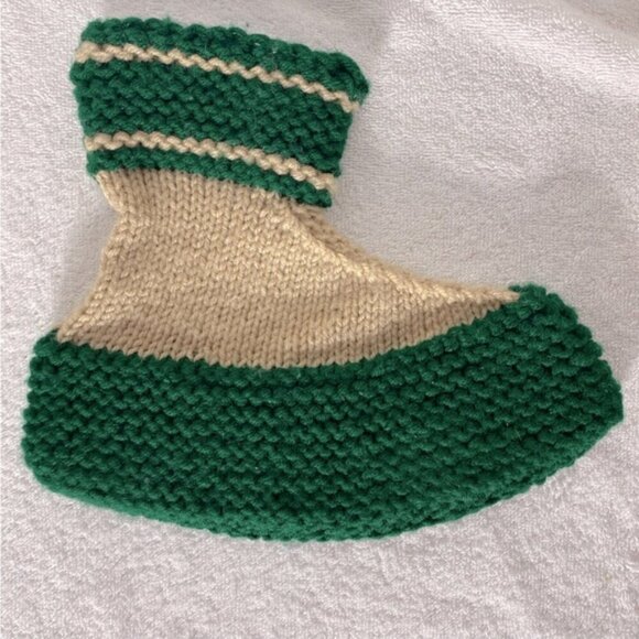 Vintage Handmade Green Beige Crochet Knit Slippers - Picture 5 of 7